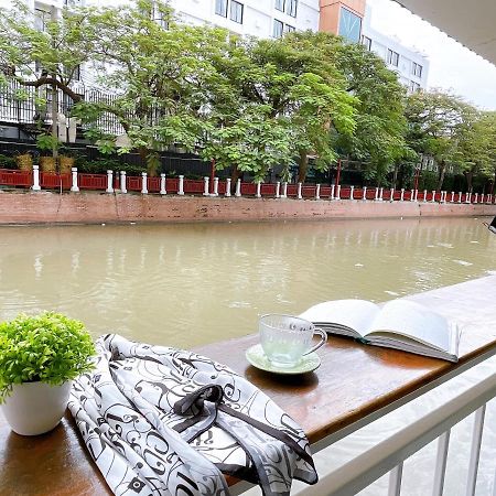 Lively And Cozy Canal House ,Entire House バンコク都 エクステリア 写真