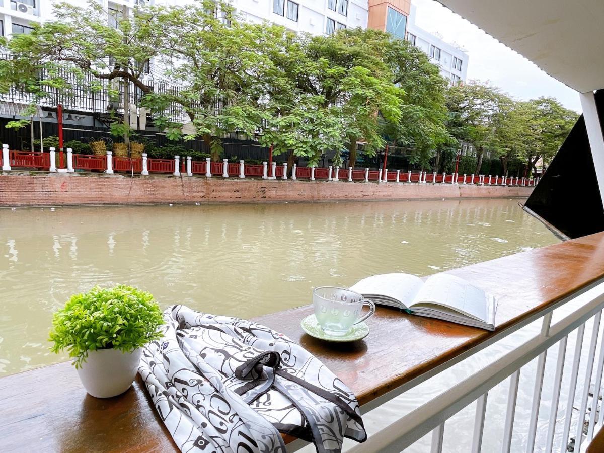 Lively And Cozy Canal House ,Entire House バンコク都 エクステリア 写真