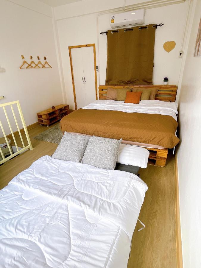 Lively And Cozy Canal House ,Entire House バンコク都 エクステリア 写真