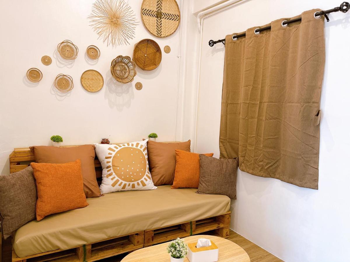 Lively And Cozy Canal House ,Entire House バンコク都 エクステリア 写真