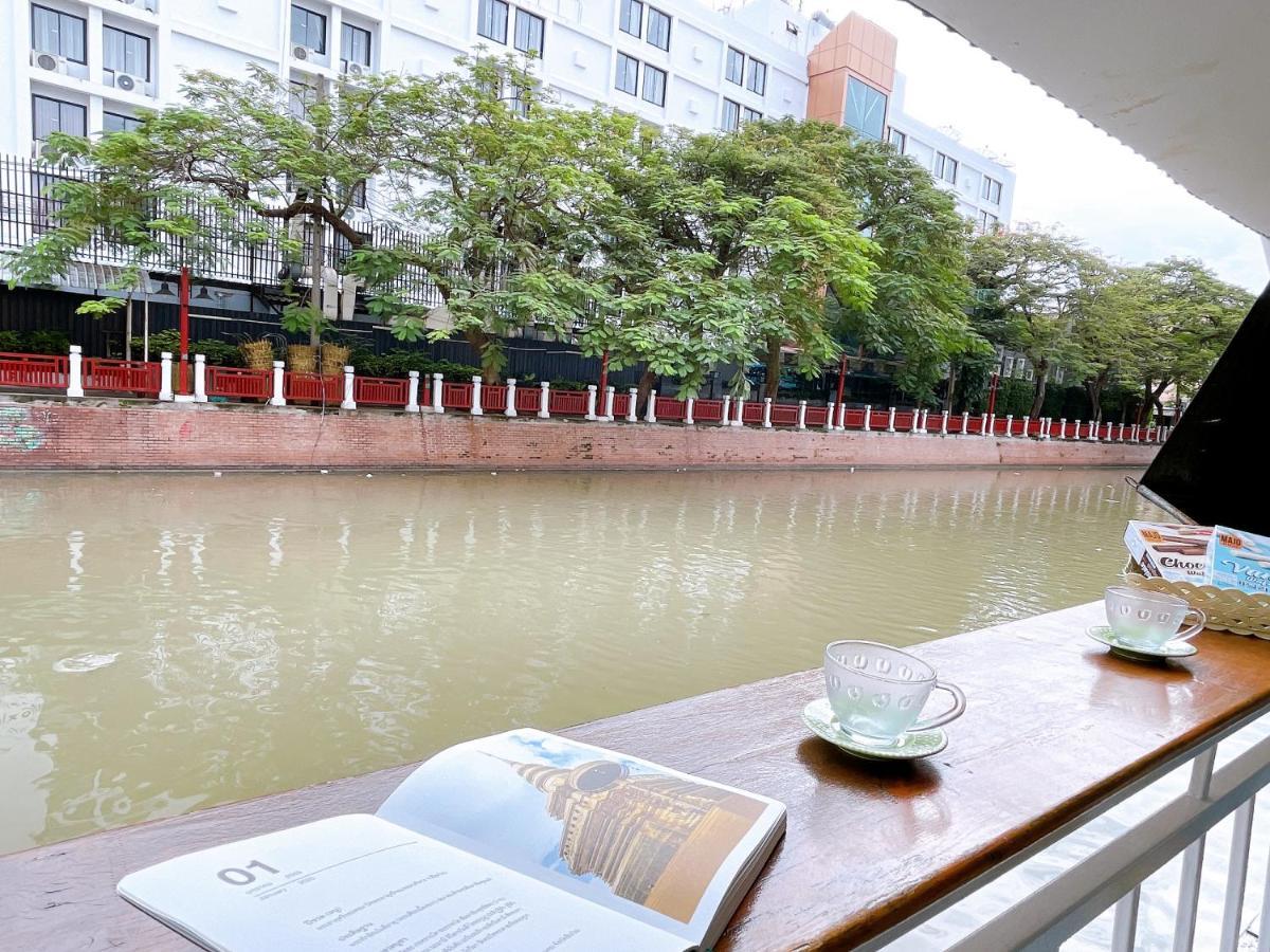 Lively And Cozy Canal House ,Entire House バンコク都 エクステリア 写真