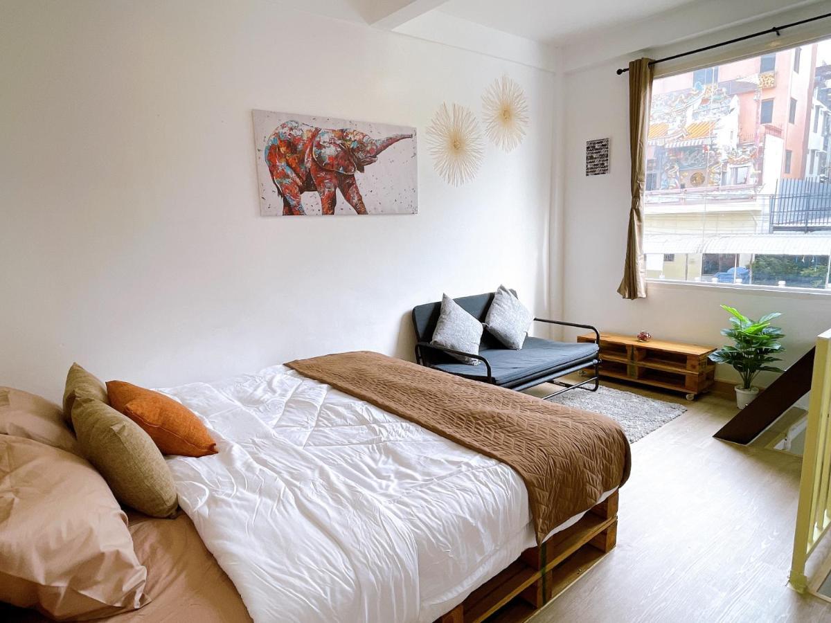 Lively And Cozy Canal House ,Entire House バンコク都 エクステリア 写真